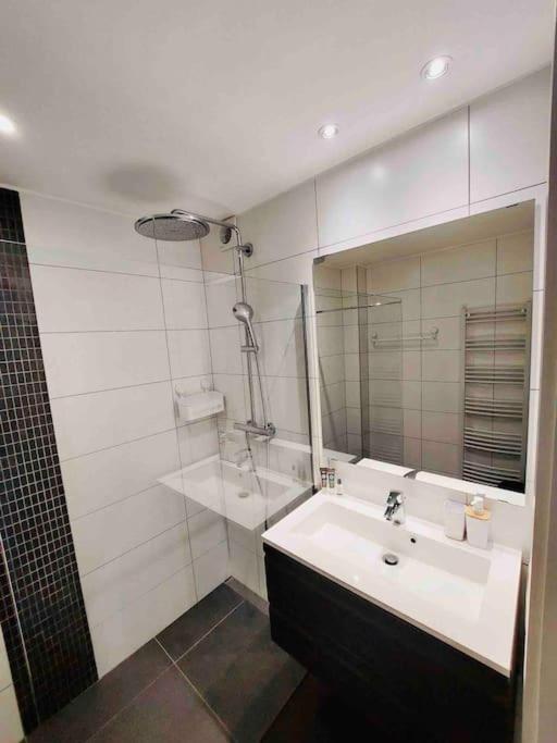 Appartement Cosy & Lumineux Au Coeur De Liege! Bagian luar foto